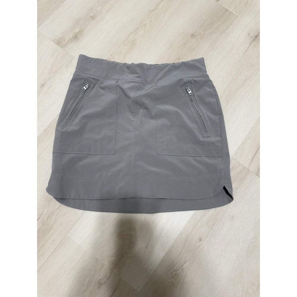 Athleta Chelsea Cargo Mid Rise Skirt Skort Tan Taupe Women's Size 4